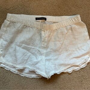 Brandy Melville White Lace Trim Shorts